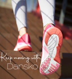 Banner 2 - Keep moving with Dansko
