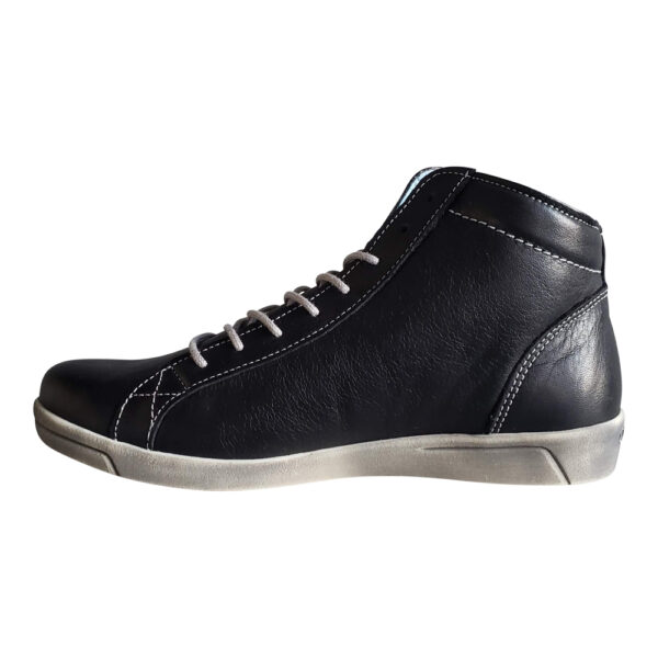 AIKA BOOT BLACK - Image 2