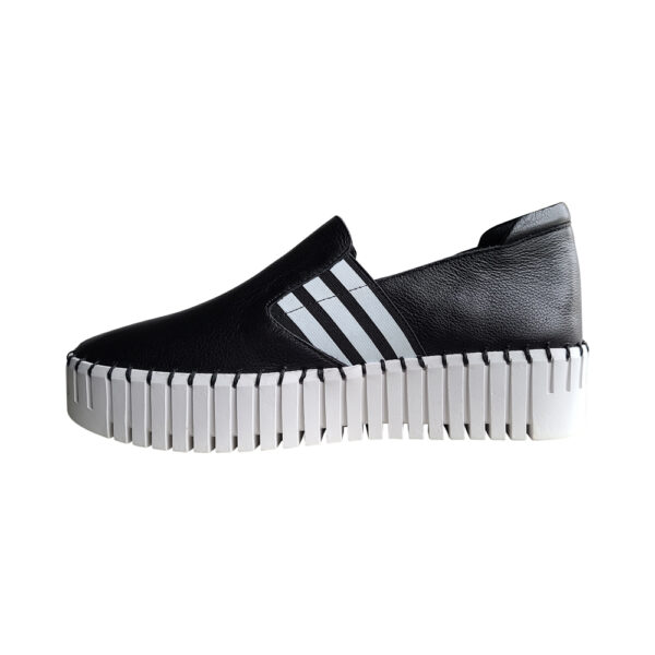 BECCA - Image 5