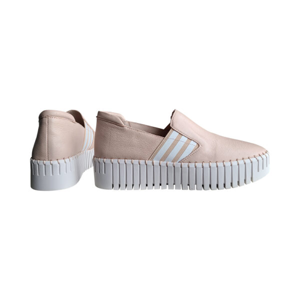 BECCA - Image 5