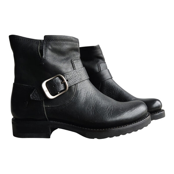 VERONICA BOOTIE - Image 4