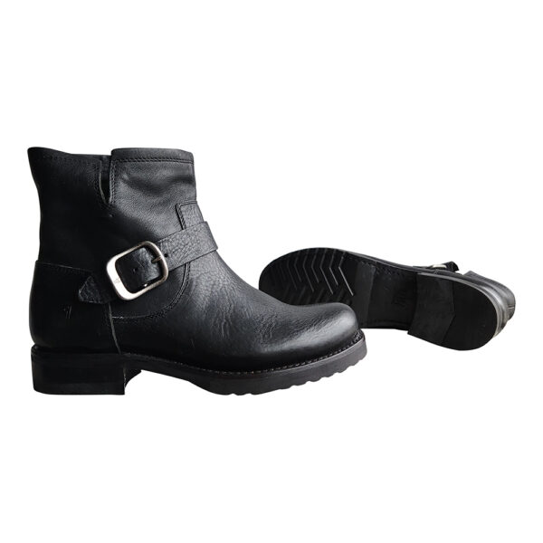 VERONICA BOOTIE - Image 6