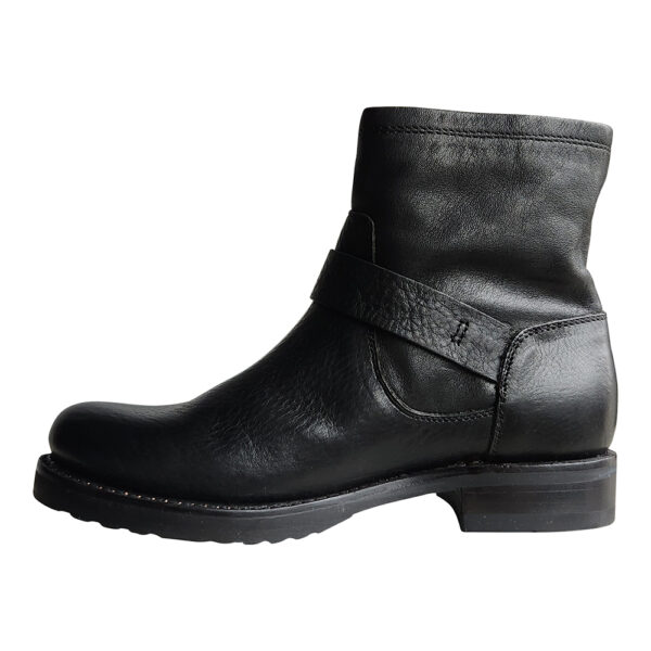 VERONICA BOOTIE - Image 2