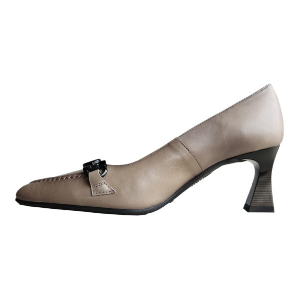 LIA HI233019 - Image 2