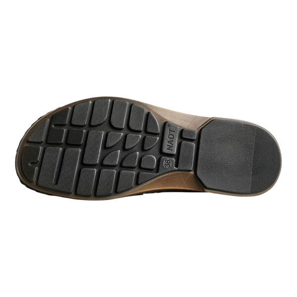 CASTERA - Image 5