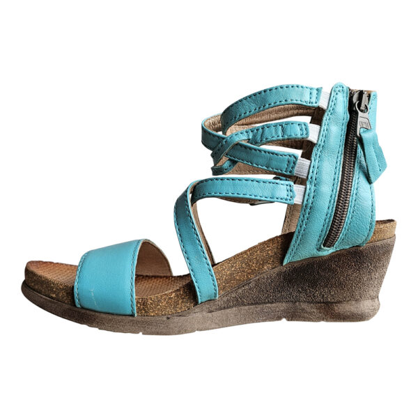 SHAY - Image 2