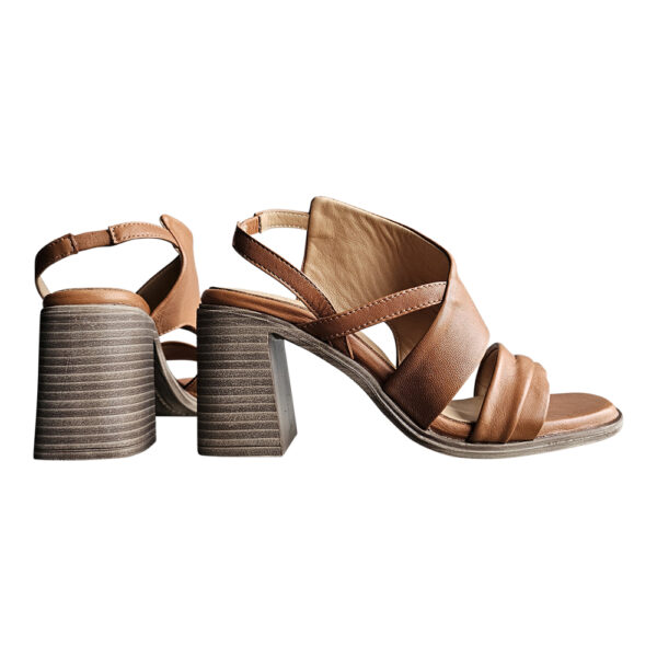 JINNY - Image 3