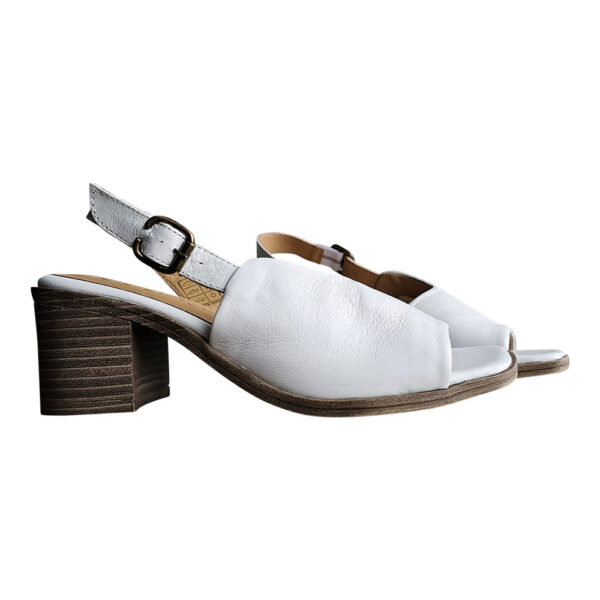 MILLIE - Image 5