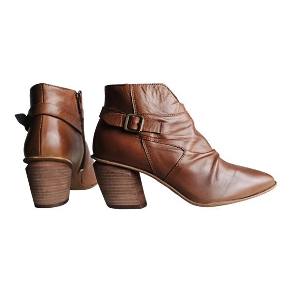 JOELLA - Image 3