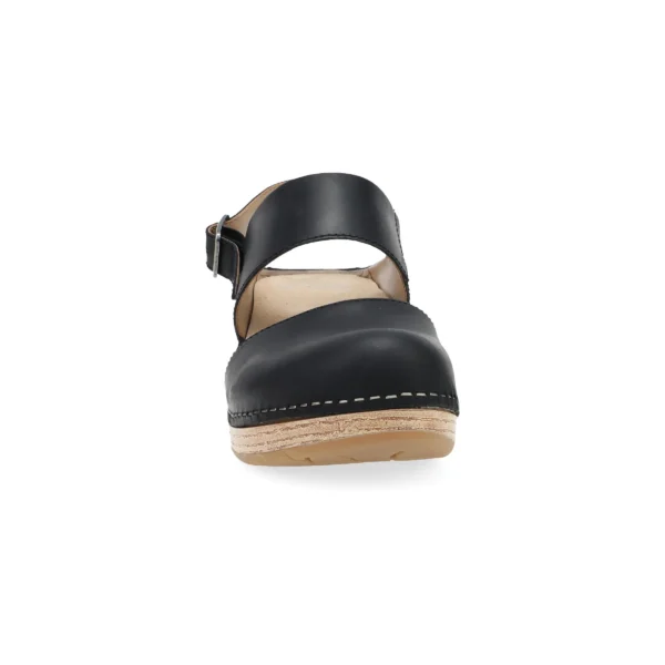 LUCIA - Image 6