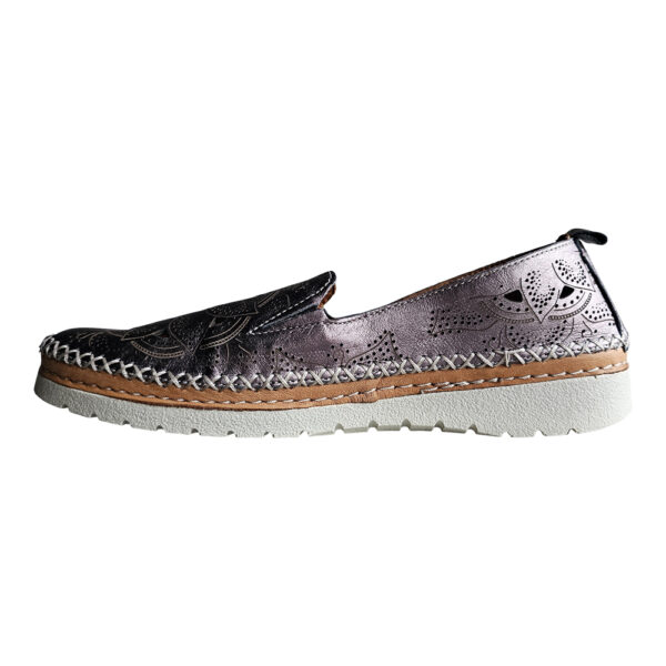 IRENE - Image 4
