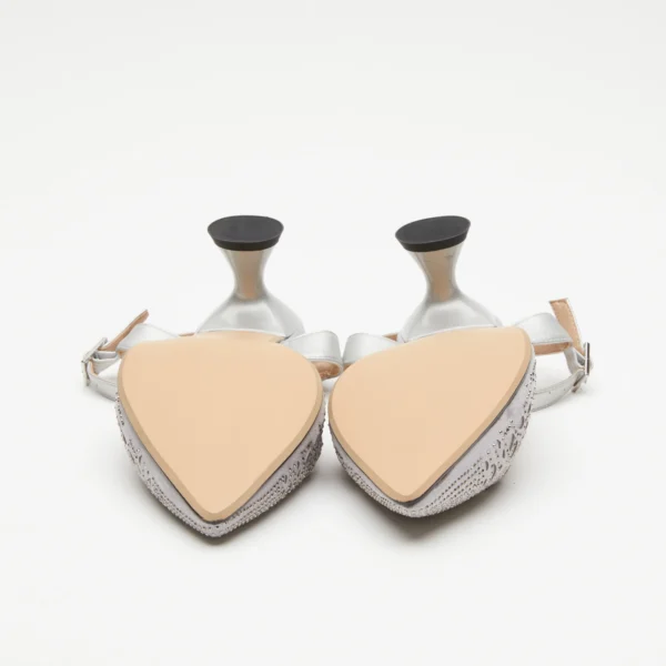 DELICATE - Image 5