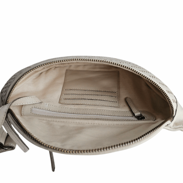LATITIA BELT BAG BLACK - Image 3