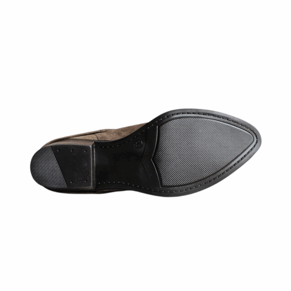 BETSY - Image 7